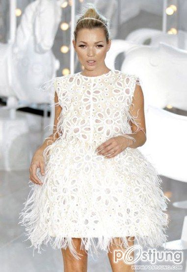 Paris Fashion Week: Louis Vuitton spring/summer 2012