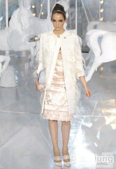 Paris Fashion Week: Louis Vuitton spring/summer 2012