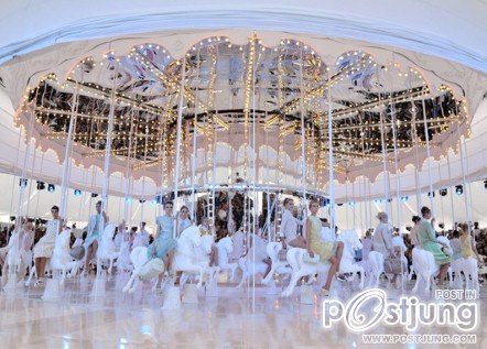 Paris Fashion Week: Louis Vuitton spring/summer 2012