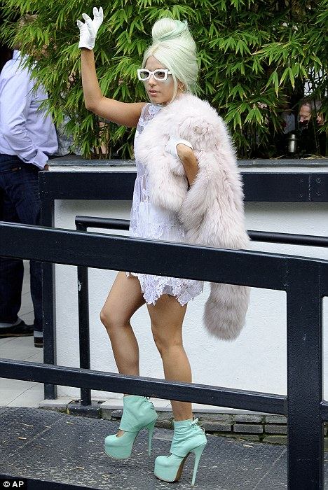 Lady Gaga ภาพล่าสุดจากกรุงลอนดอน