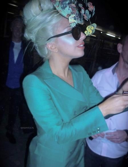 Lady Gaga Rellik Vintage