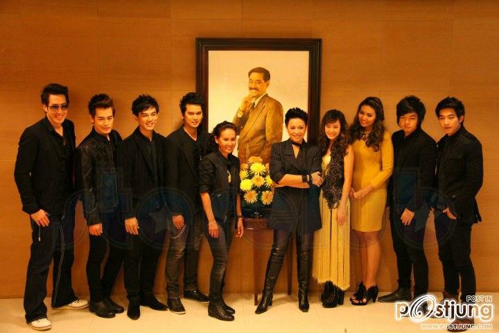 คอนเสิร์ต เรวัต พุทธินันทน์ น้องร้องเพลงพี่ 15 ปี ที่คิดถึง