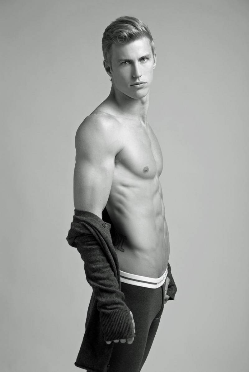 นายแบบ 072