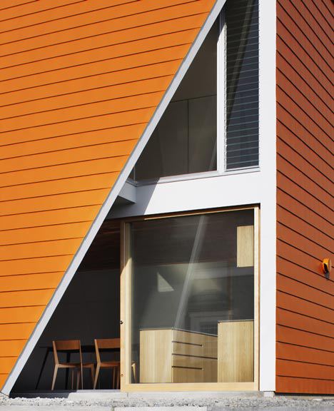 เป็นบ้านที่ไม่น่าอาบน้ำตอนกลางวัน Canopy House Designs: Home of Wakayama