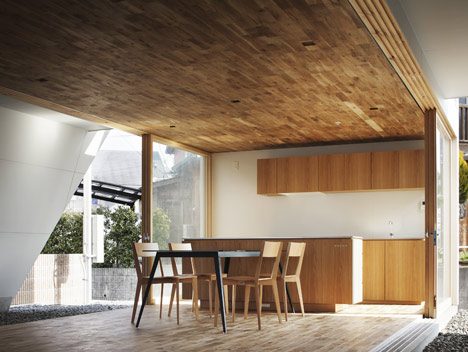 เป็นบ้านที่ไม่น่าอาบน้ำตอนกลางวัน Canopy House Designs: Home of Wakayama