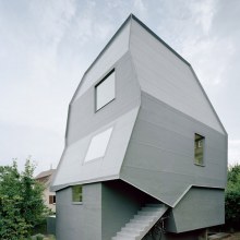 รูปน่างแปลกดีมากZero Energy House Design Blends Fashion and Function