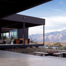 Modular Desert House in California