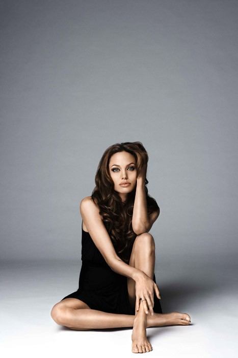 มิเชล โหย่ว Vs เเองเจลลิน่า โจลี่ 2นางพญาฮอลลี่วู๊ด 2 ฝั่งทวีป