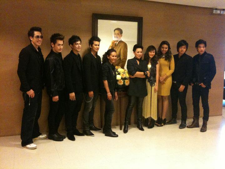 โตโน่ & เจ เจตริน @ งานแถลงข่าวคอนเสิร์ต เรวัต พุทธินันทน์ น้องร้องเพลงพี่ 15 ปี ที่คิดถึง