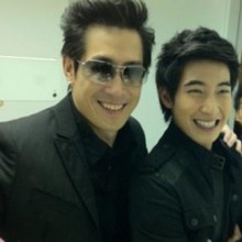 โตโน่ & เจ เจตริน @ งานแถลงข่าวคอนเสิร์ต เรวัต พุทธินันทน์ น้องร้องเพลงพี่ 15 ปี ที่คิดถึง