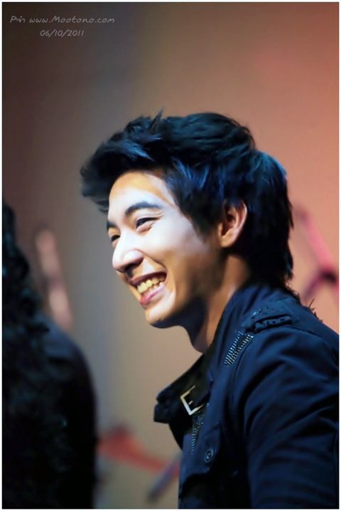 โตโน่ & เจ เจตริน @ งานแถลงข่าวคอนเสิร์ต เรวัต พุทธินันทน์ น้องร้องเพลงพี่ 15 ปี ที่คิดถึง