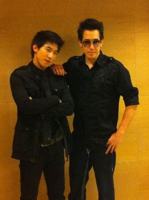 โตโน่ & เจ เจตริน @ งานแถลงข่าวคอนเสิร์ต เรวัต พุทธินันทน์ น้องร้องเพลงพี่ 15 ปี ที่คิดถึง