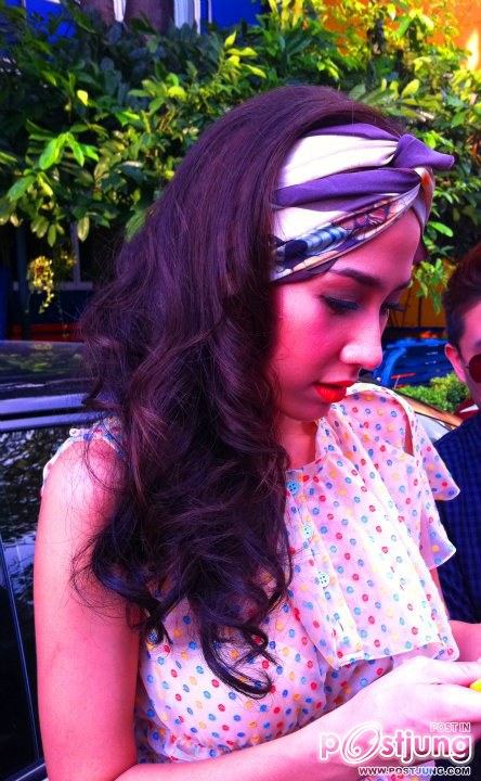 สวยงามไปกับ"อั้ม พัชราภา"ในเเฟชั่น"ผีเสื้อเกาะ"!!!