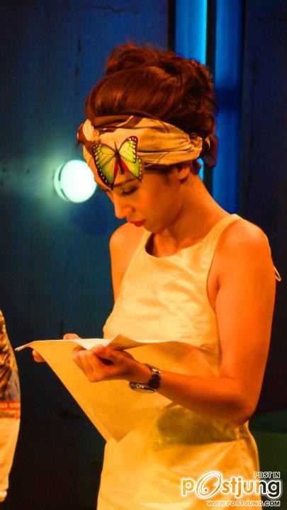 สวยงามไปกับ"อั้ม พัชราภา"ในเเฟชั่น"ผีเสื้อเกาะ"!!!