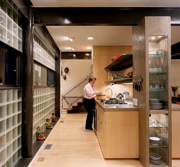 Contemporary Dwelling House Built on Logic