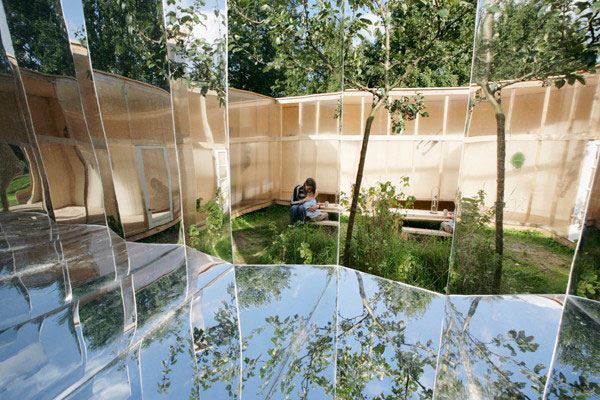 น่าสนใจ Outdoor Pavilion Design with Mirrors