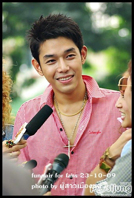 อาร์ต สุภาพบรุษสะลึมสะลือ