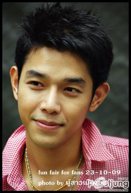 อาร์ต สุภาพบรุษสะลึมสะลือ