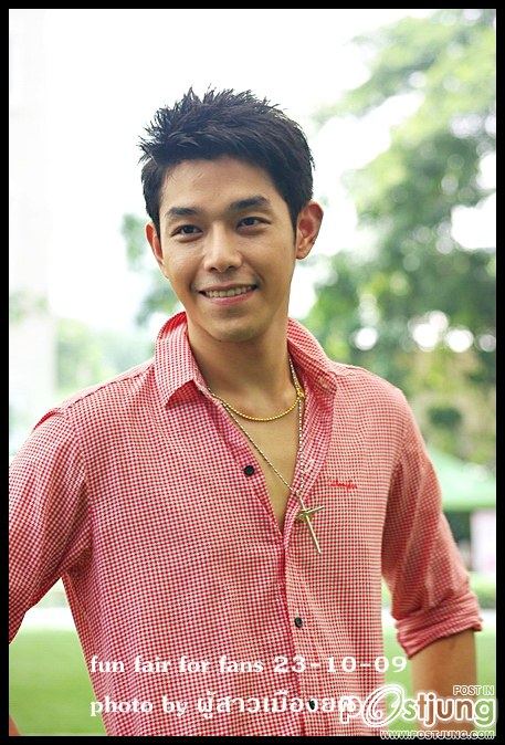 อาร์ต สุภาพบรุษสะลึมสะลือ