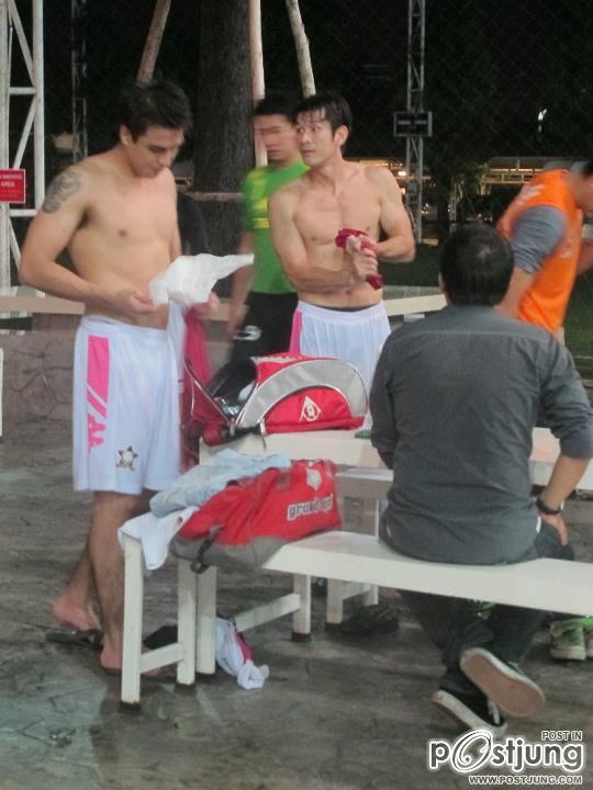 รวมพระเอกมาเจอกัน