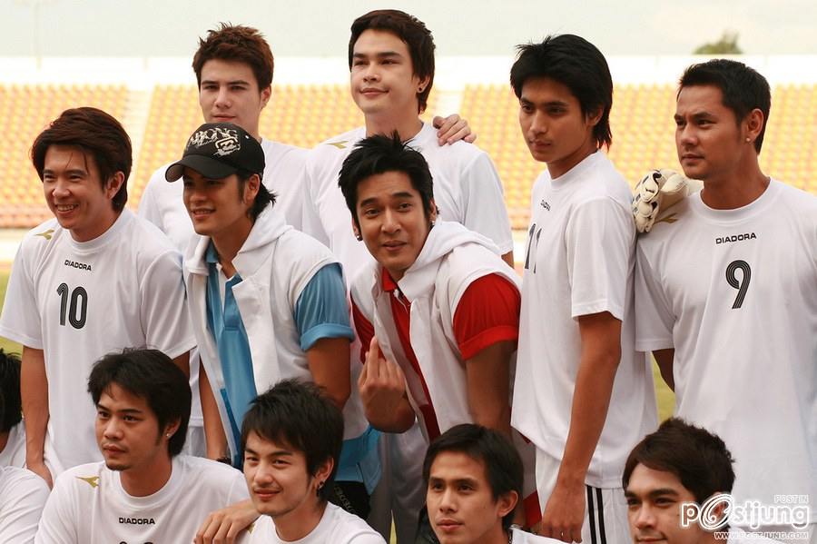 รวมพระเอกมาเจอกัน