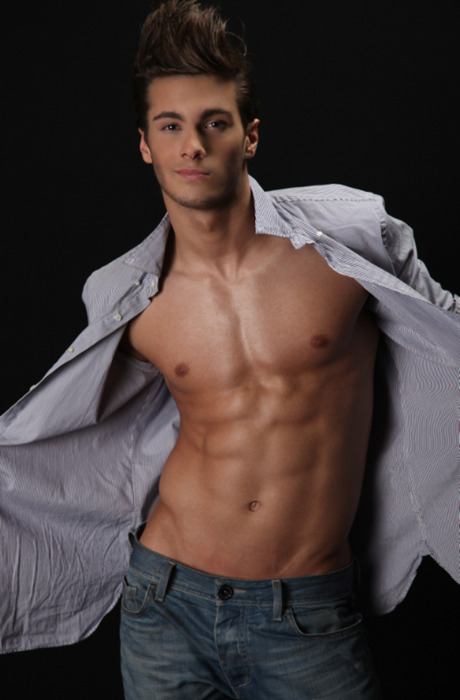 เลือกสักคน