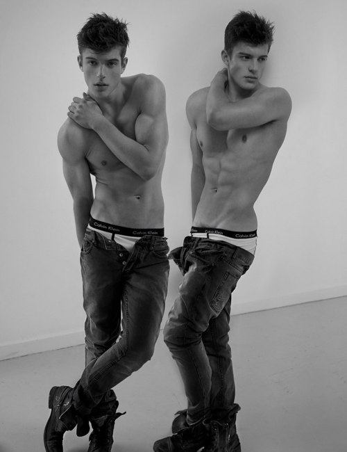 เลือกสักคน