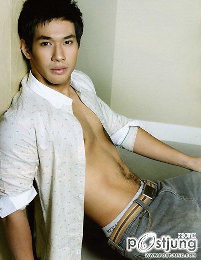 สาวอ๋อม หล่อถึง