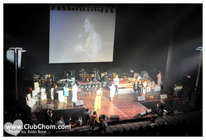 ชมพู่ อารยา กับรางวัลผู้หญิงทรงอิทธิพลแห่งปี (Fashion Icon)