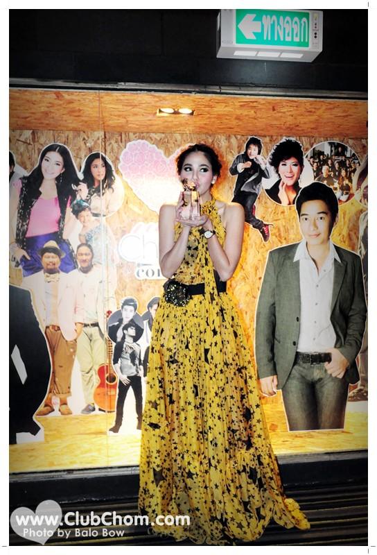 ชมพู่ อารยา กับรางวัลผู้หญิงทรงอิทธิพลแห่งปี (Fashion Icon)