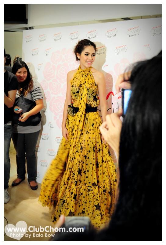 ชมพู่ อารยา กับรางวัลผู้หญิงทรงอิทธิพลแห่งปี (Fashion Icon)