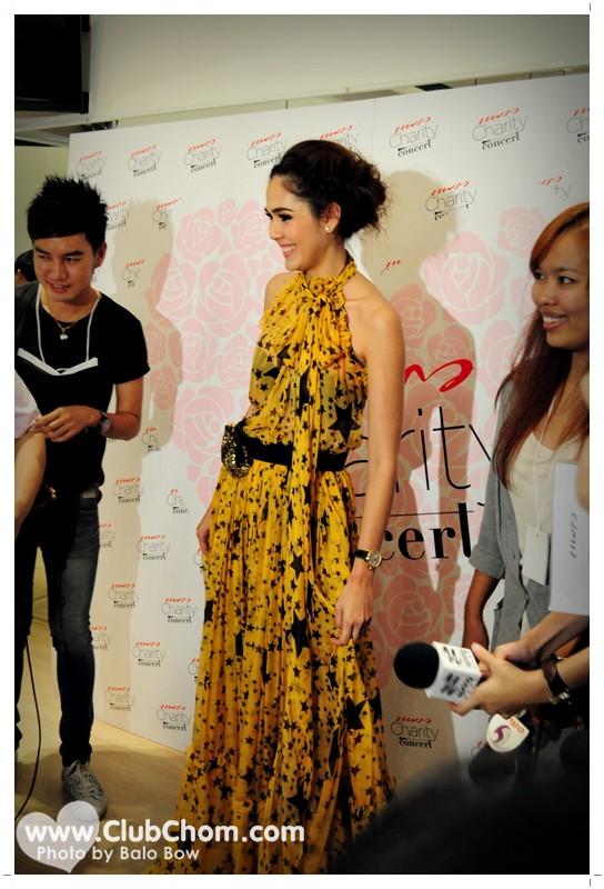 ชมพู่ อารยา กับรางวัลผู้หญิงทรงอิทธิพลแห่งปี (Fashion Icon)