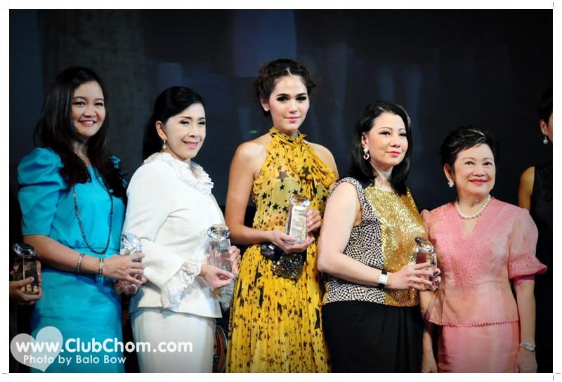 ชมพู่ อารยา กับรางวัลผู้หญิงทรงอิทธิพลแห่งปี (Fashion Icon)