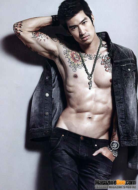 เดี่ยว สุริยนต์ & ซูซี่ สุษิรา @ เปรียว no.686 October 2011