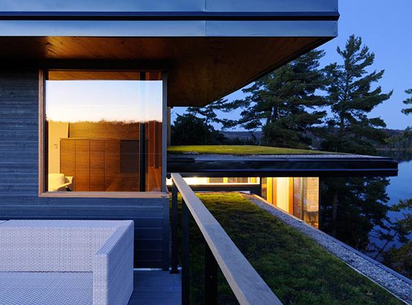 Ontario Eco House Operates Off the Grid