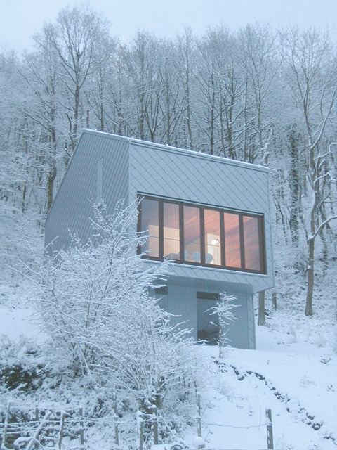 Small Weekend House Idea by MVM and Starke