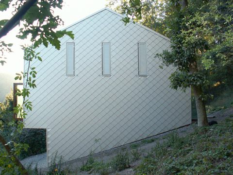 Small Weekend House Idea by MVM and Starke