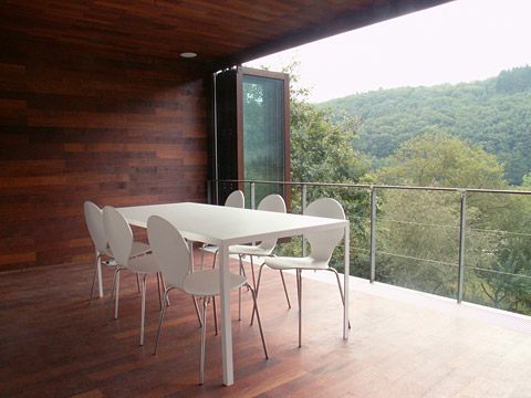 Small Weekend House Idea by MVM and Starke