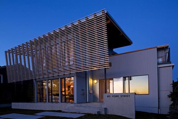 Bungalow Style House by Architect Randy Bens