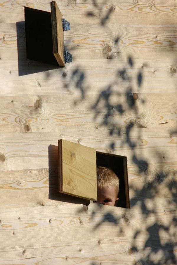 เหมาะให้เด็กเล่นFree Standing Tree House: how to build pictures