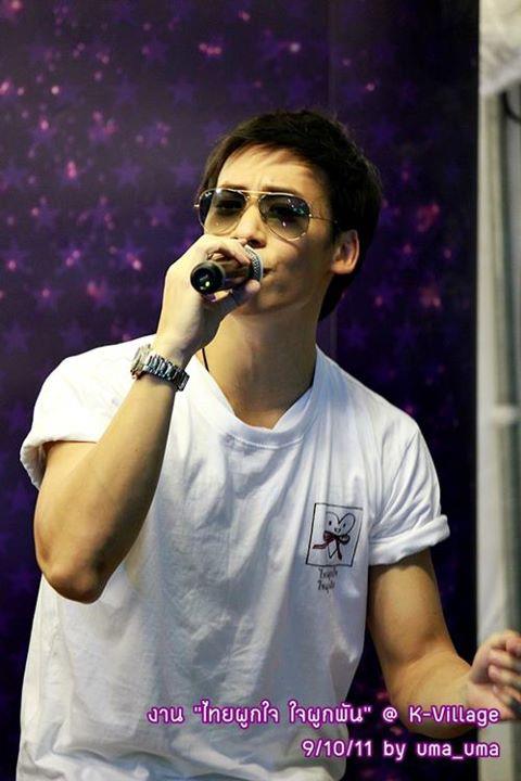 Bie  งานไทยผูกใจ ใจผูกพันธ์ @K-Village