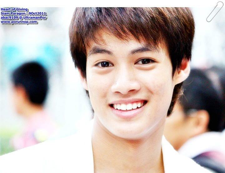 ปอ [AF7] @ งานปันน้ำใจ สู้ภัยน้ำท่วม