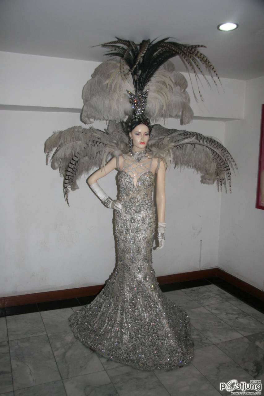 เอาชุดนางโชว์ สวยๆๆมาฝาก สาวๆๆสวยๆๆทั้งหลาย