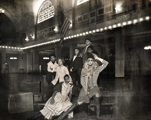 ไฮแฟชั่น ผู้อพยพเข้าดินแดนแห่ง เกาะ เอลลิส