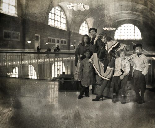 ไฮแฟชั่น ผู้อพยพเข้าดินแดนแห่ง เกาะ เอลลิส