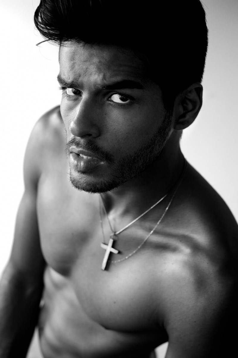 Photoshoot men album 369 : ICARO LIMA