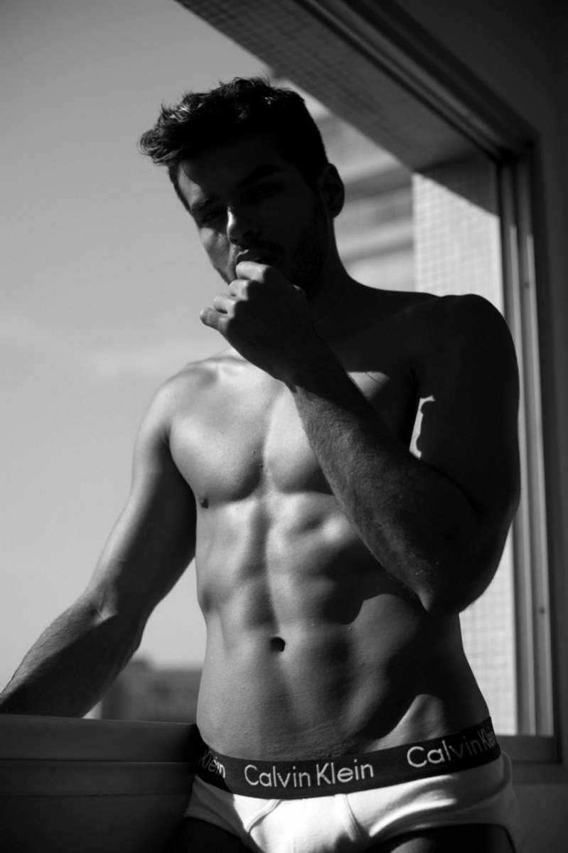 Photoshoot men album 369 : ICARO LIMA