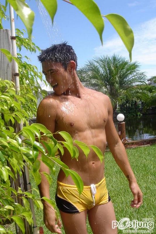 ตี๋..ทะเล้นน่ารักๆ