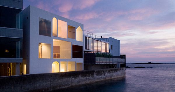 เหมือนตู้โชว์ริมทะเลRiverfront Cottage – Contemporary Vacation House