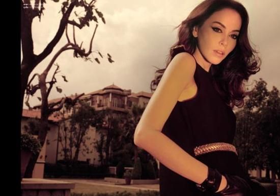 (เบี้องหลังถ่ายแบบ) นัท มีเรีย @ ดิฉัน no.831 October 2011